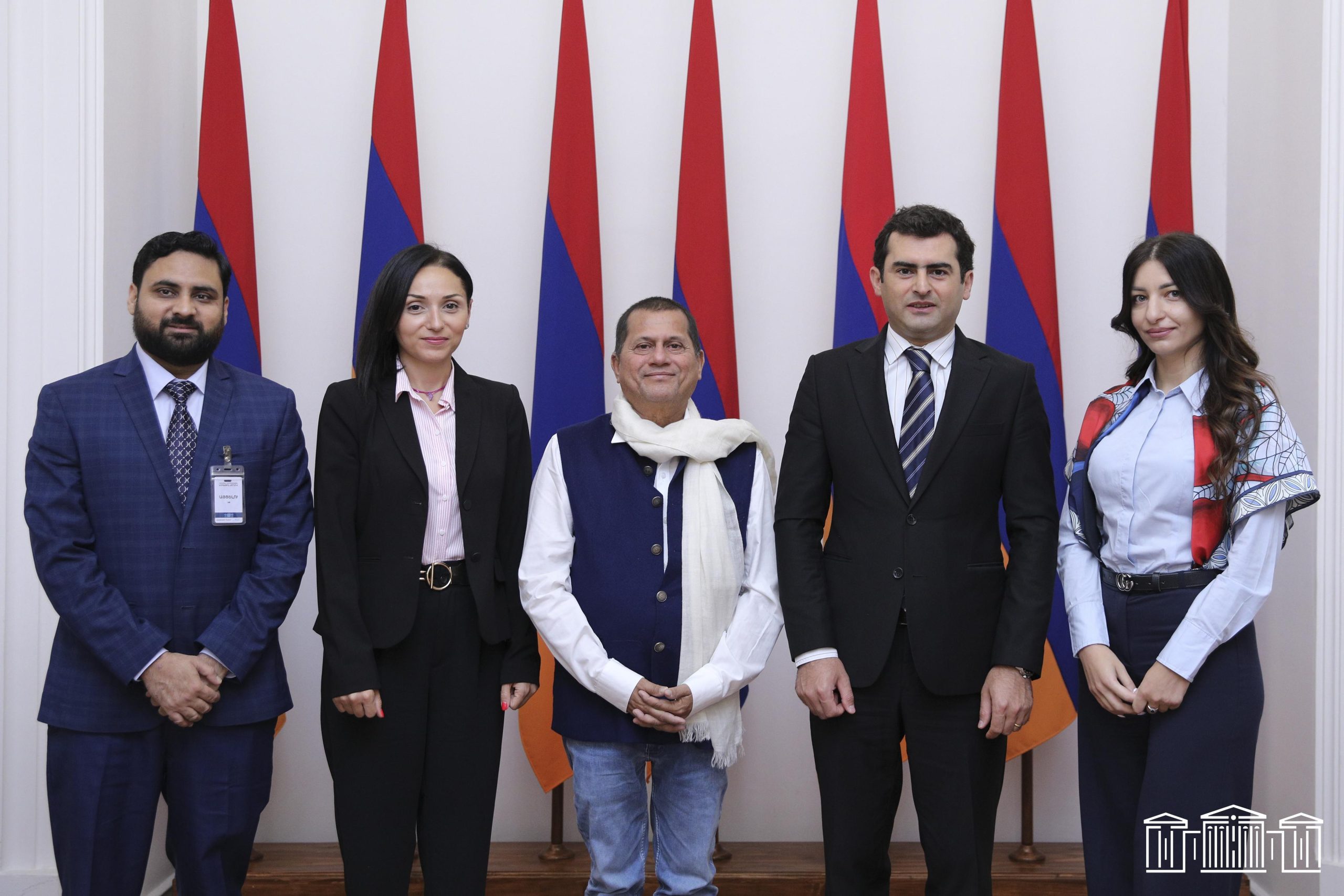Բարձր տոկոսադրույքները. Ռիսկ, շահութաբերություն եւ համակարգային խնդիրներ